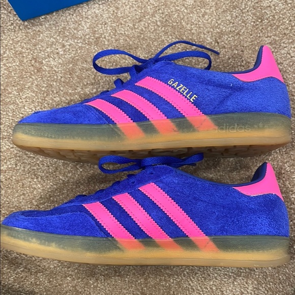 Adidas Gazelle Indoor Blue and Pink Sneakers - Picture 4 of 12